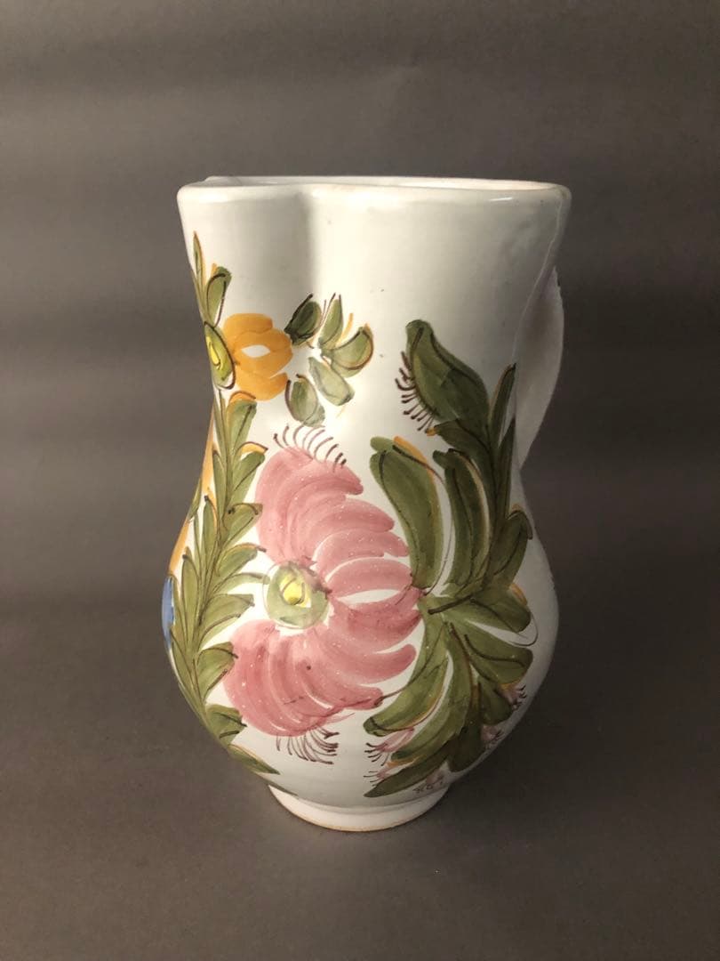 スペイン陶器　花柄のマニセス焼　水差し　ピッチャー