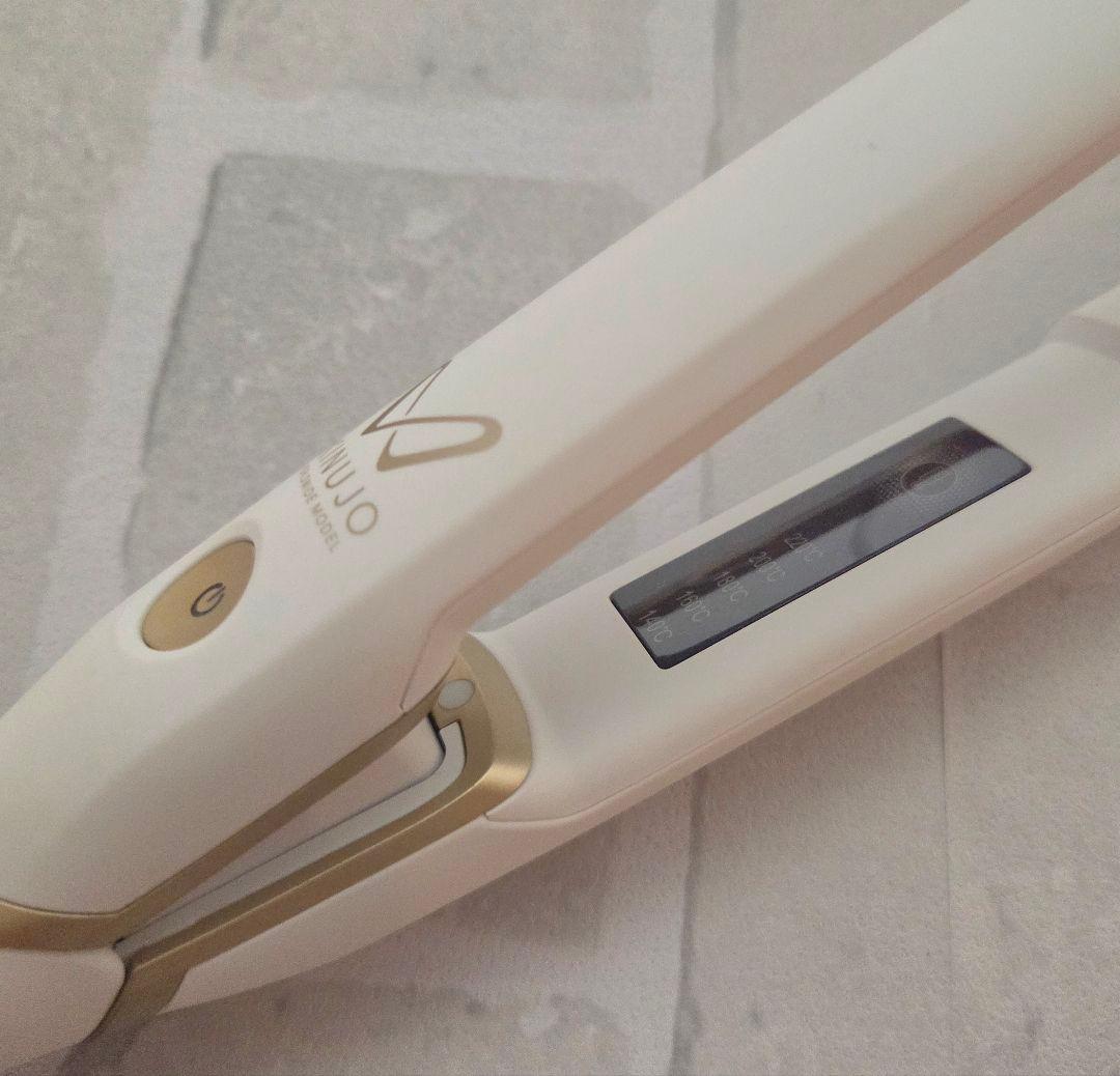 KINUJO ストレートヘアアイロン ホワイト