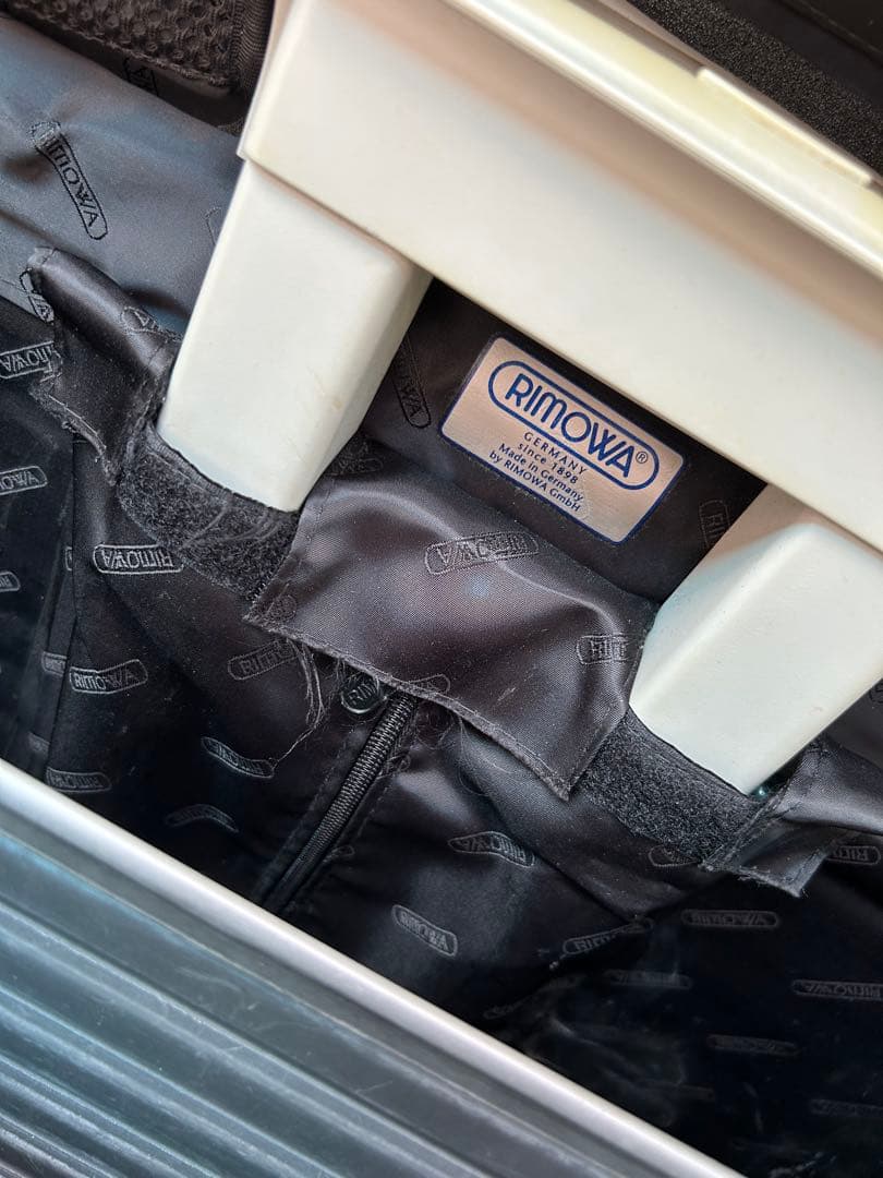 リモワ　パイロット　トロリー　2輪