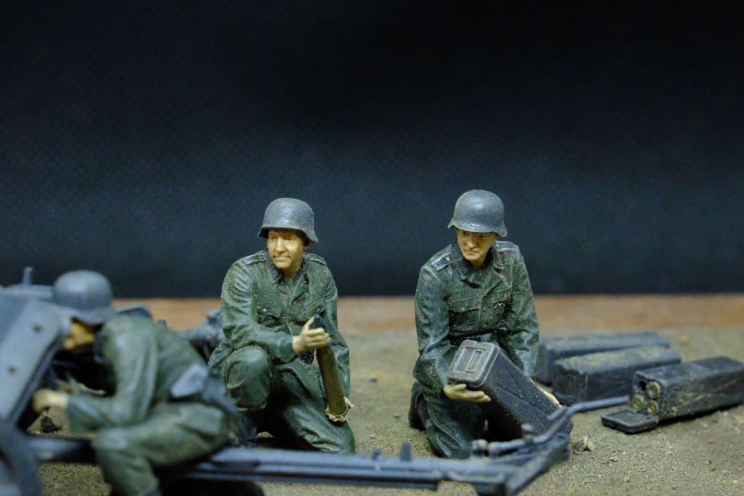 タミヤ 対戦車砲 5cm（1/35） プラモデル完成品　ジオラマベース付き