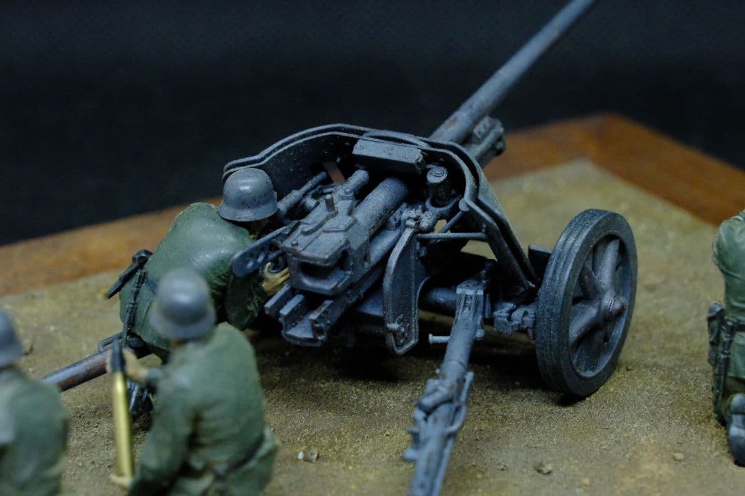 タミヤ 対戦車砲 5cm（1/35） プラモデル完成品　ジオラマベース付き