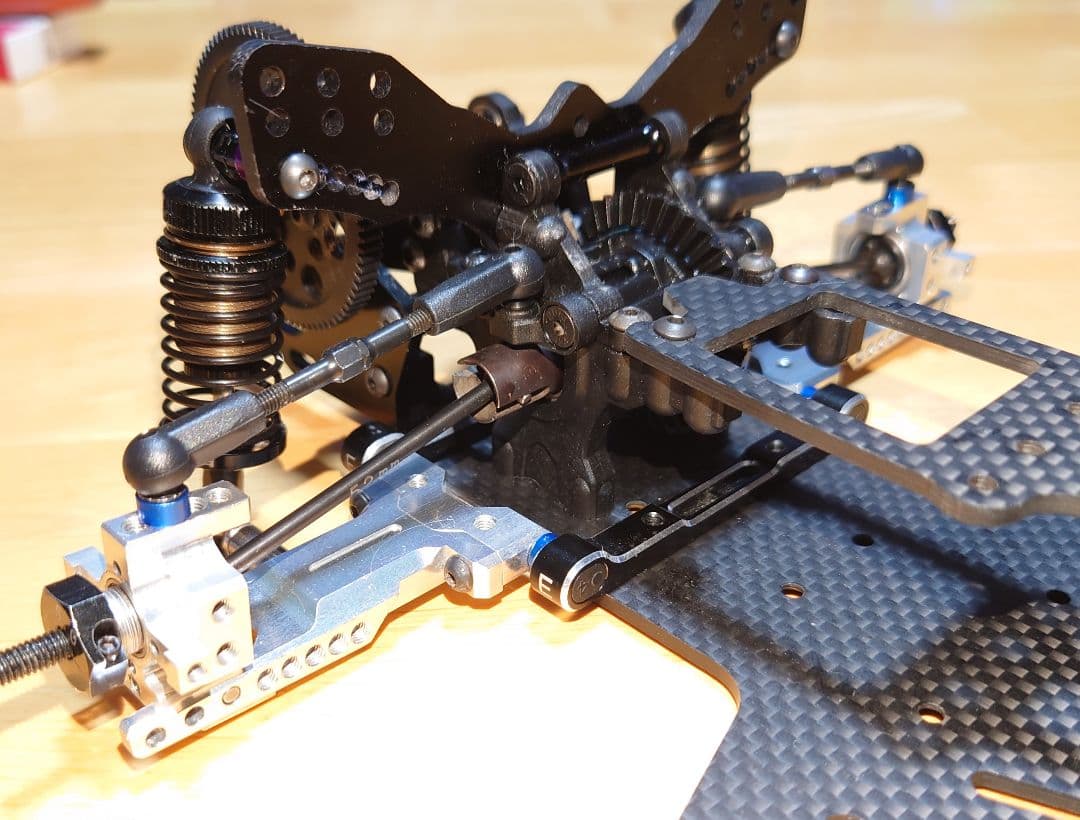 ラジコン　シャーシ2