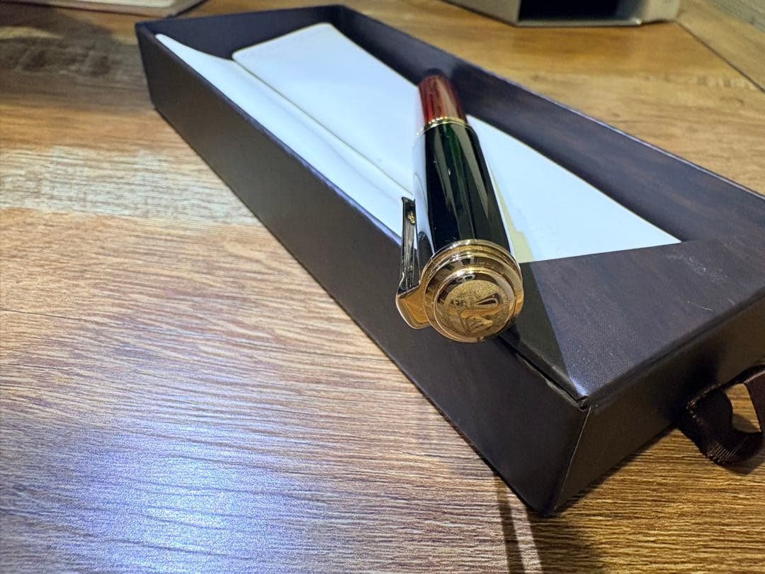 ペリカン　スーベレーン ボルドー　m600 EF