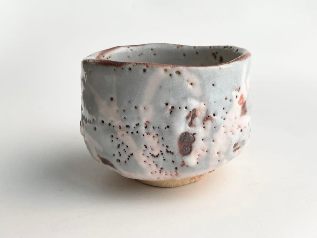 陶芸家　安藤日出武　志野茶碗　茶盌　抹茶碗　共箱　志野　鼠志野　美濃　桃山