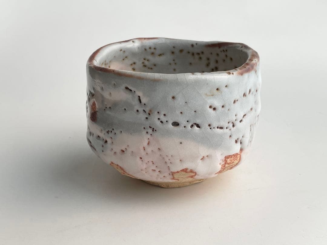 陶芸家　安藤日出武　志野茶碗　茶盌　抹茶碗　共箱　志野　鼠志野　美濃　桃山