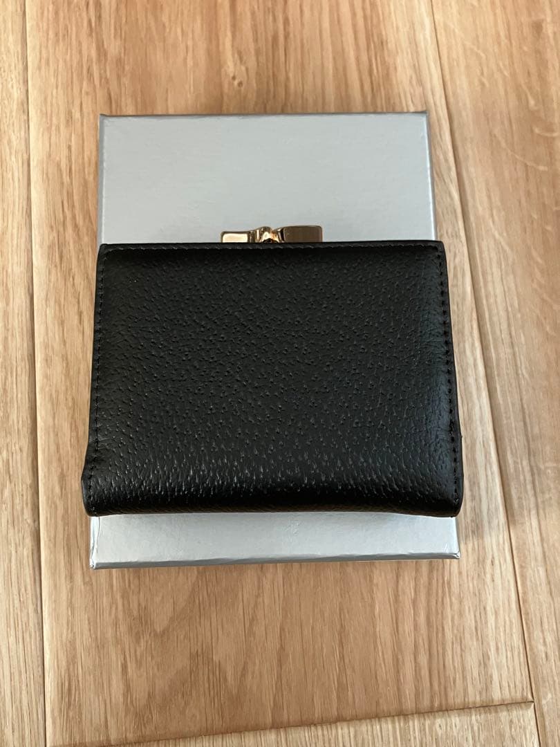 Vivienne Westwoodヴィヴィアンウエストウッド 三つ折り財布 新品