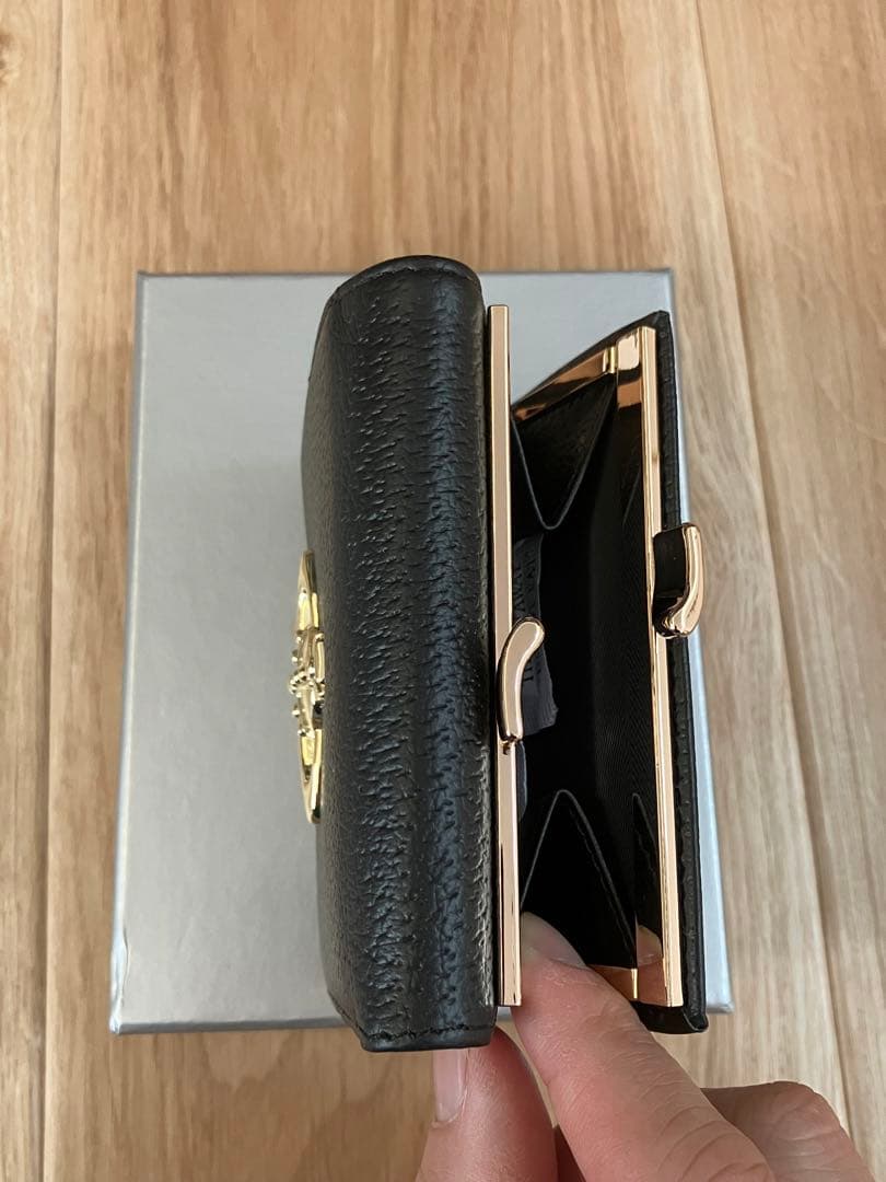 Vivienne Westwoodヴィヴィアンウエストウッド 三つ折り財布 新品