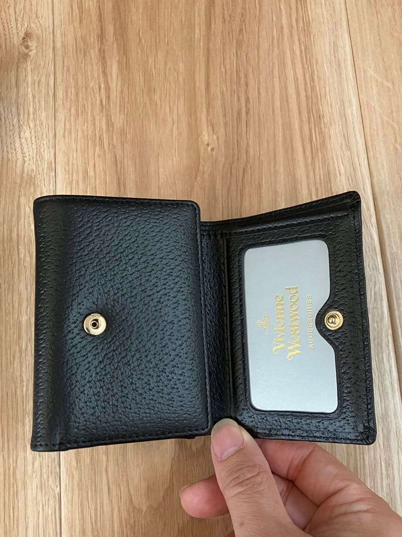 Vivienne Westwoodヴィヴィアンウエストウッド 三つ折り財布 新品