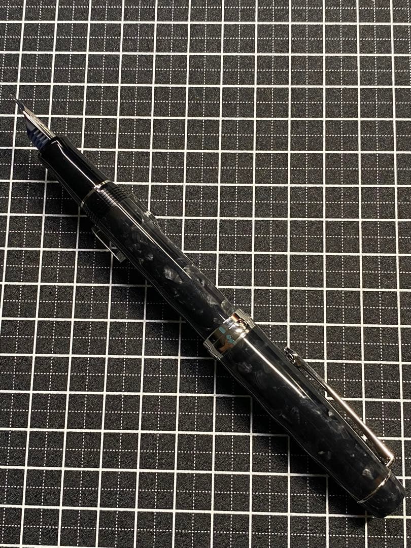PILOT CUSTOM LEGANCE Black 万年筆　字幅F
