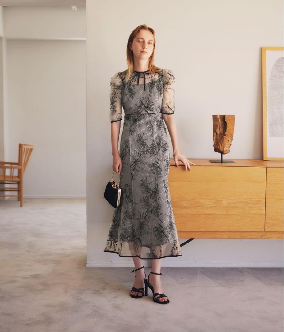 LEJA 花柄刺繍レースドレス　グレー