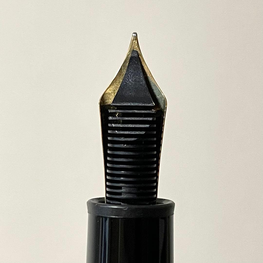 モンブラン マイスターシュテュック ソリテール 146 ステンレス18K ニブF