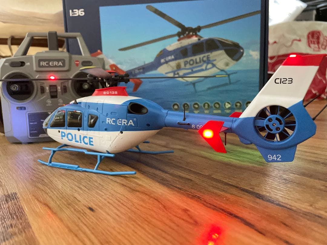 EC-135フェネストロン 技適モード1 飛行済新品バッテリ2個