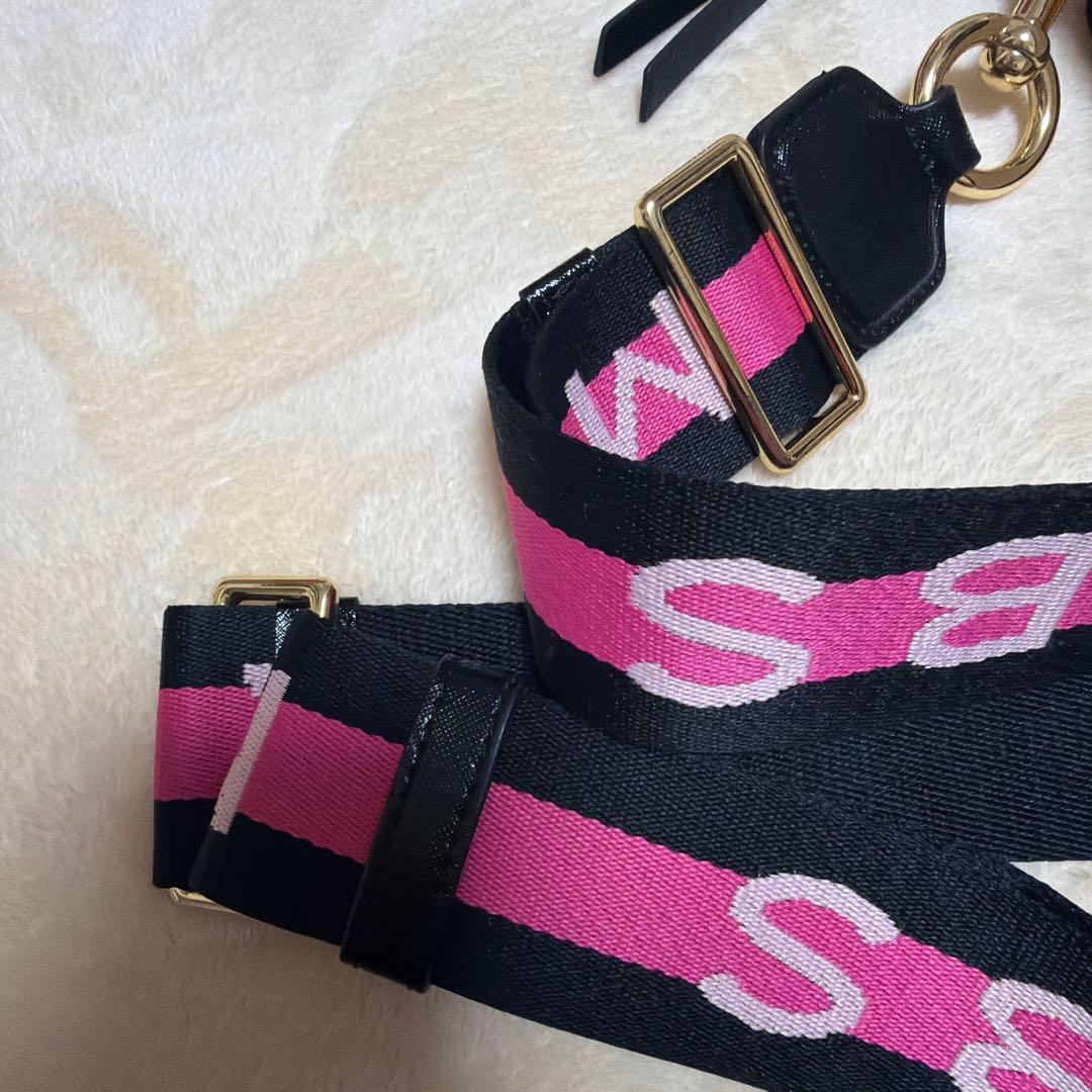 Marc Jacobs ブラック ショルダーバッグ スナップショット