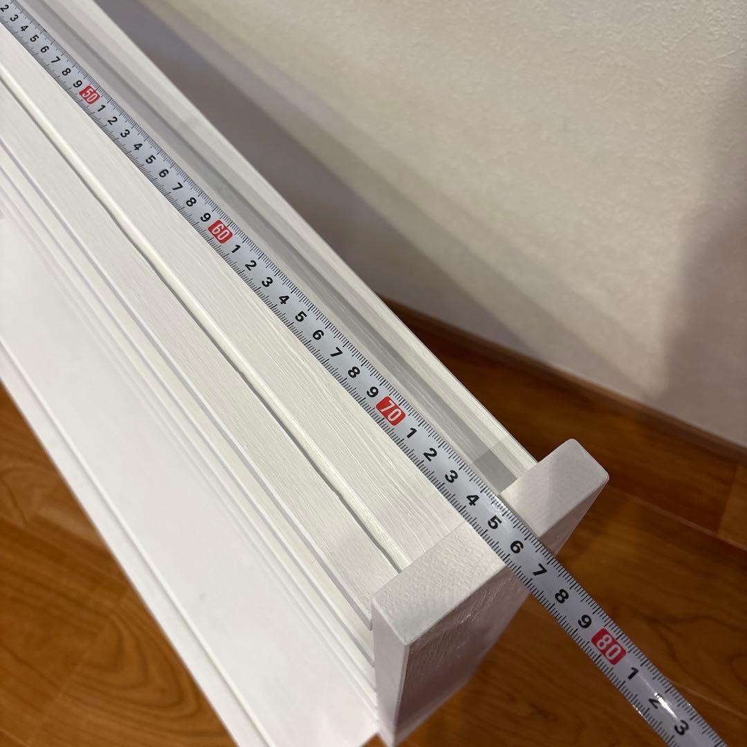 ゆ　トミカ収納棚6段　最下段幅広タイプ　白塗装　パイン材