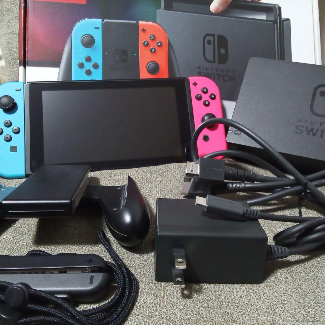 Nintendo Switch ジョイコン色違い