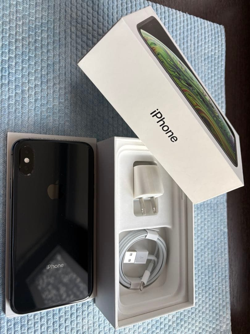 12/16終了★シムロック解除済◎付属品有★iPhone XS 256GB AU