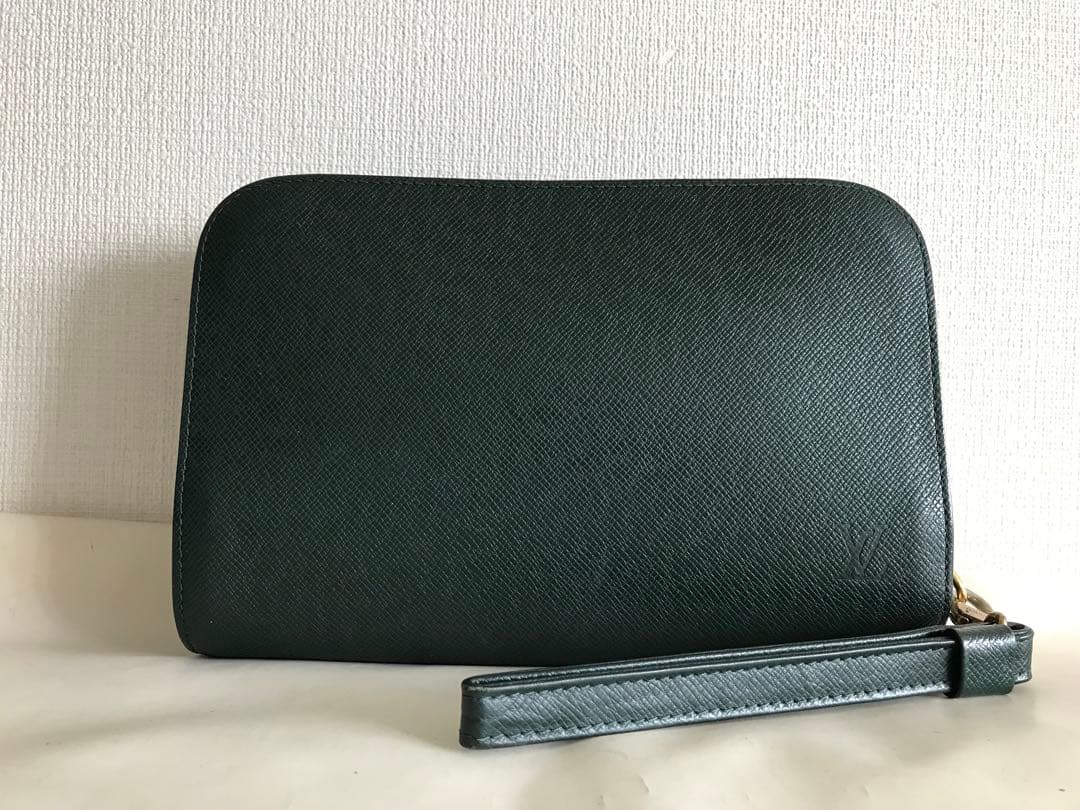 ルイヴィトン タイガ セカンドバッグ