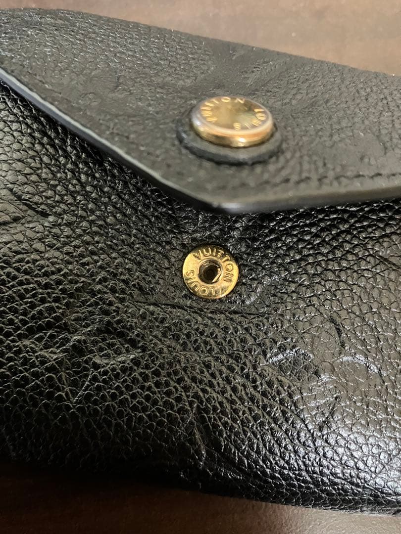 ルイヴィトン アンプラント ポルトフォイユ ゾエ 三つ折り財布