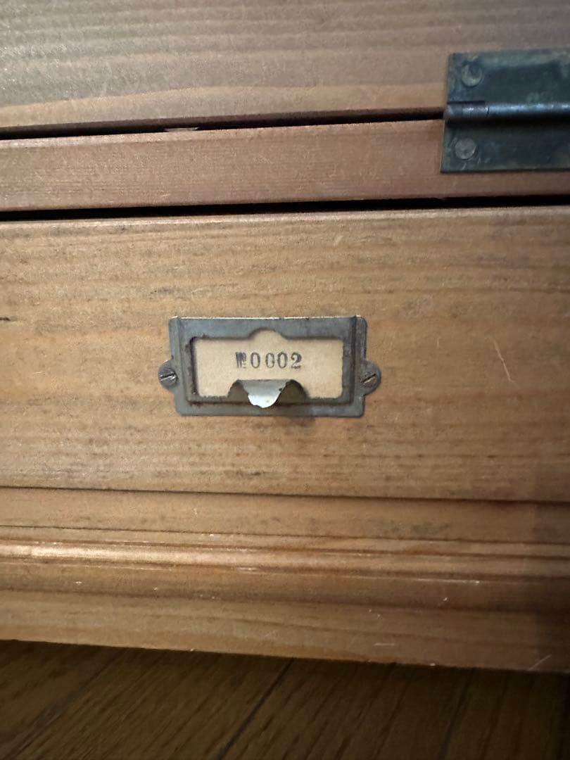 アンティーク風 木製テレビボード ローボード 収納付き ガラス扉