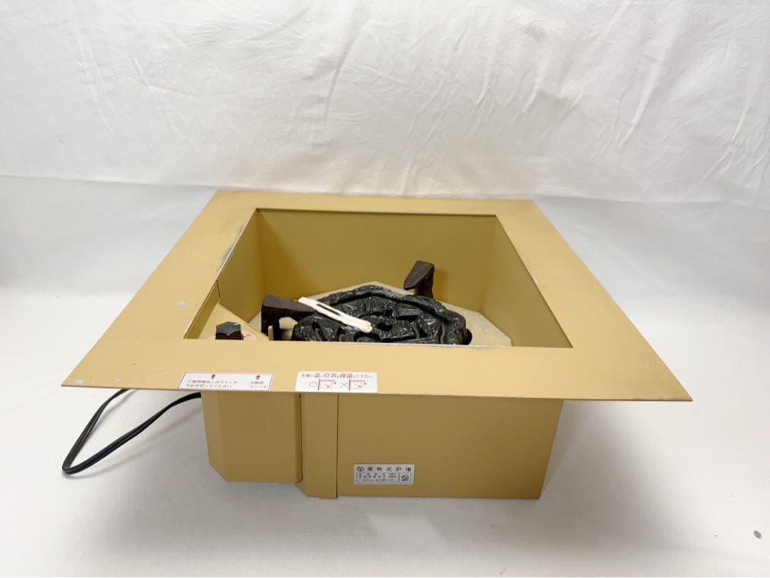 美品 茶道具 野々田電熱式 炉壇 柿合黒塗炉縁 釜 3点セット100V 600w