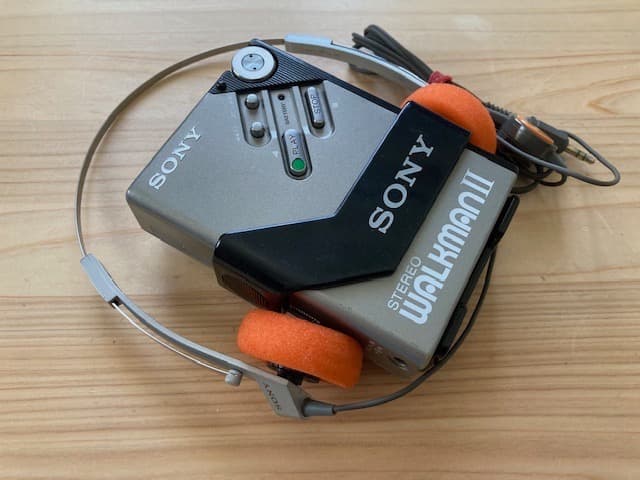 超美品箱入セット 高音質 整備済完全動作品 SONY WM-2 ヘッドホン付属品