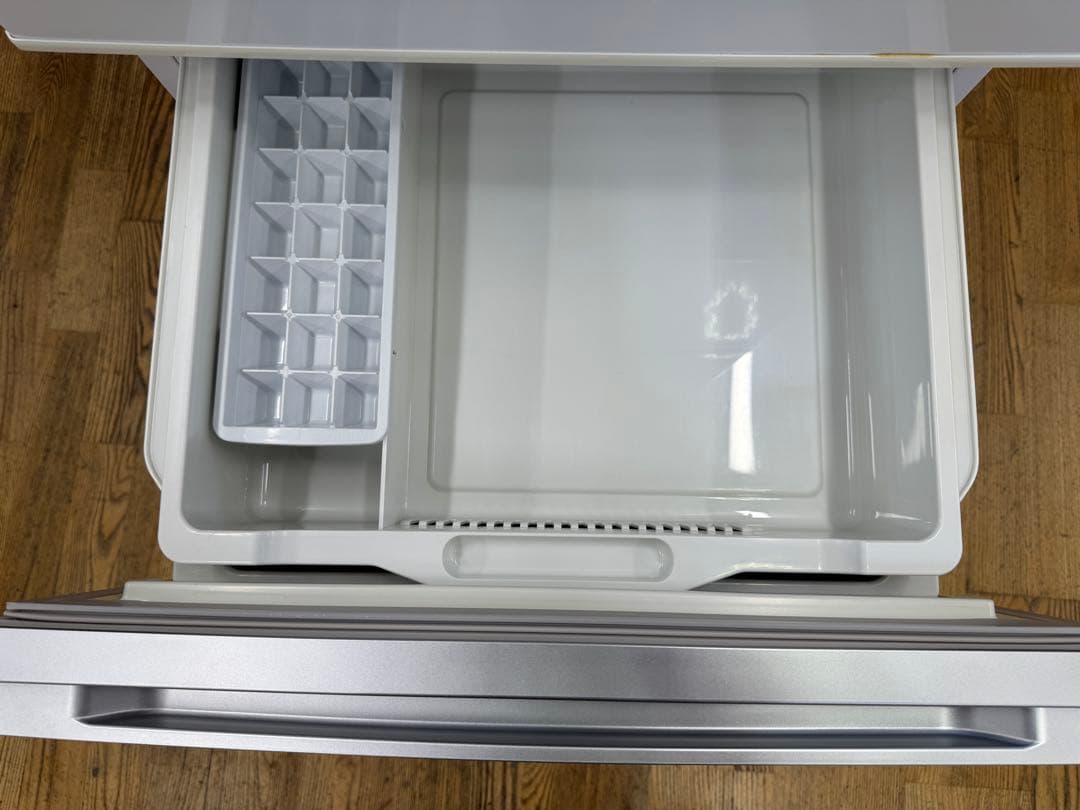 F031 Hisense ３ドア　冷蔵庫　2020年　左開き　282L