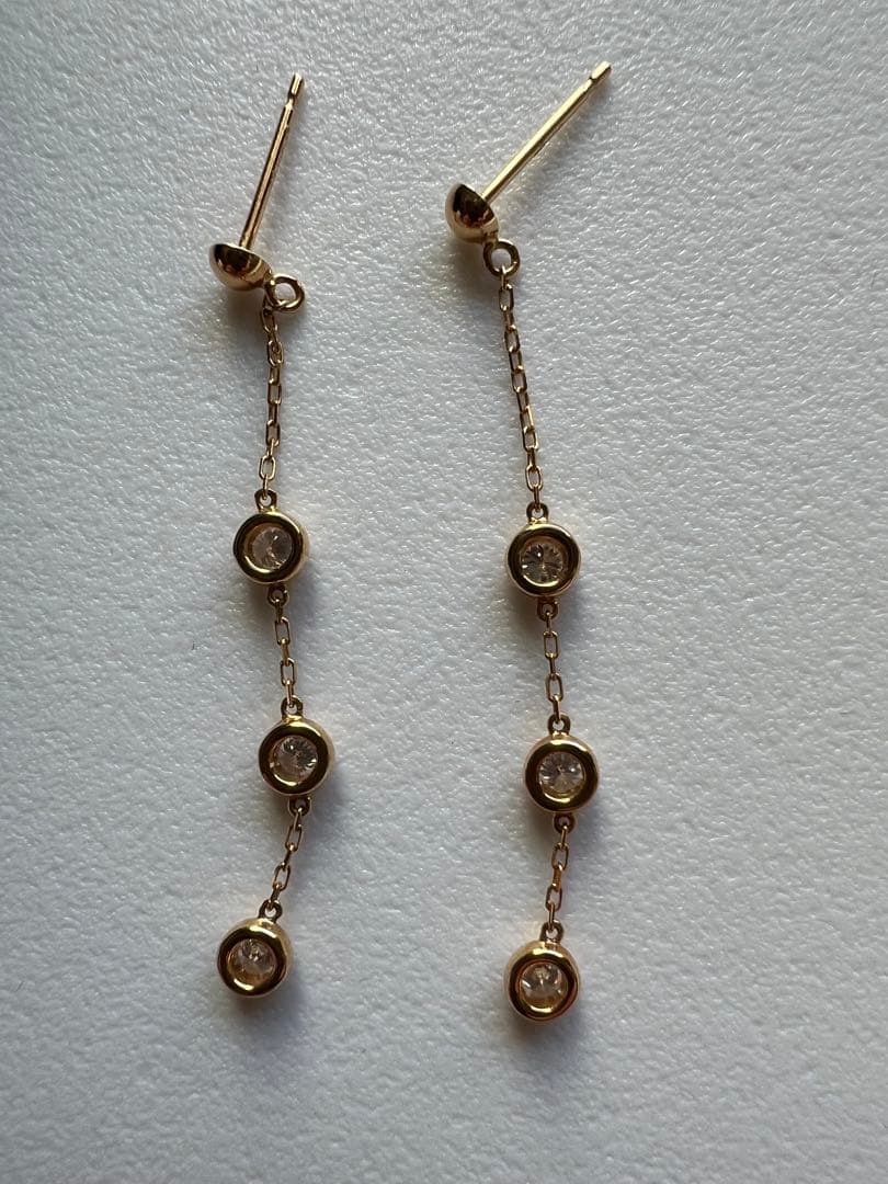 オレフィーチェ　オリオーネ　ピアス