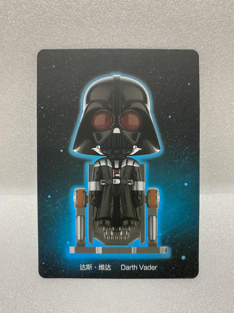POP MART Darth Vader フィギュア　1/144ダースベイダー