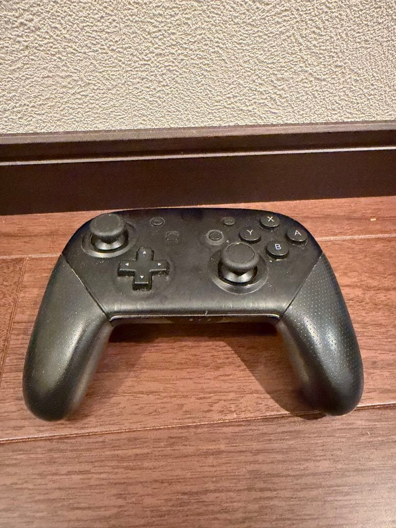 Nintendo Switch 本体 + コントローラー + 付属品 ※箱無し