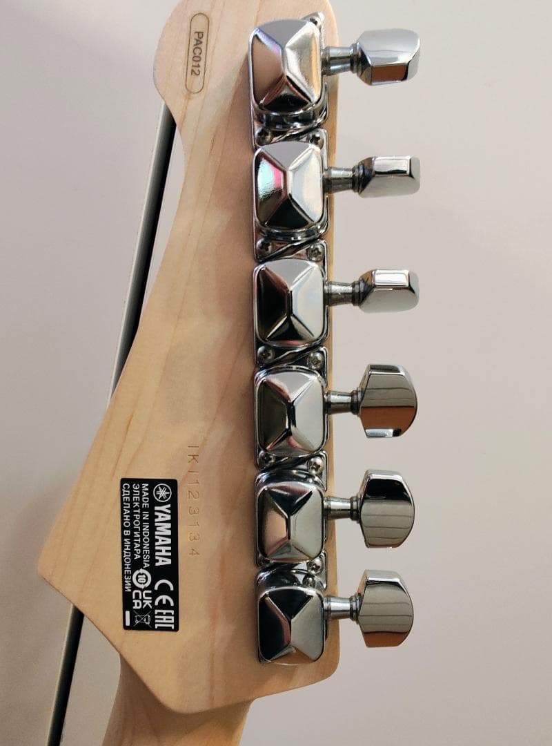 YAMAHA PACIFICA012 エレキギター ホワイト