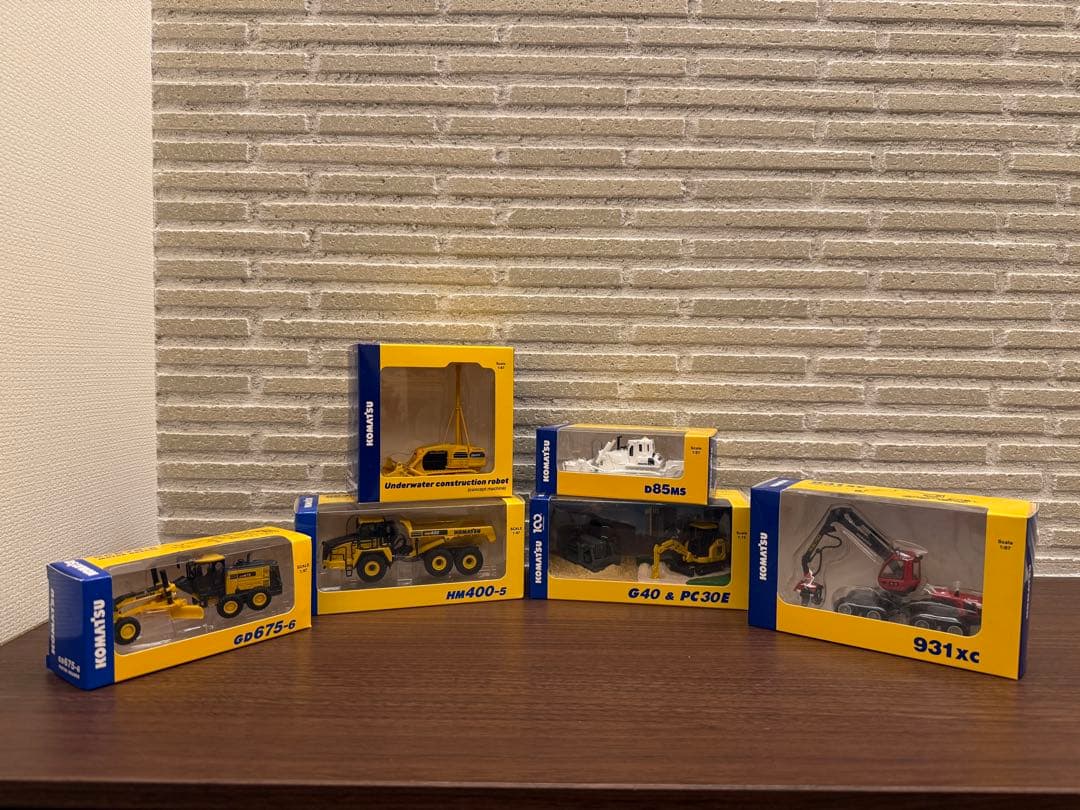 【非売品】KOMATSU　オリジナルミニチュア6点セット　株主優待