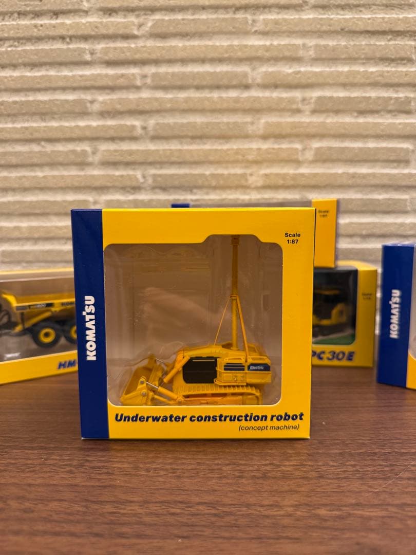 【非売品】KOMATSU　オリジナルミニチュア6点セット　株主優待