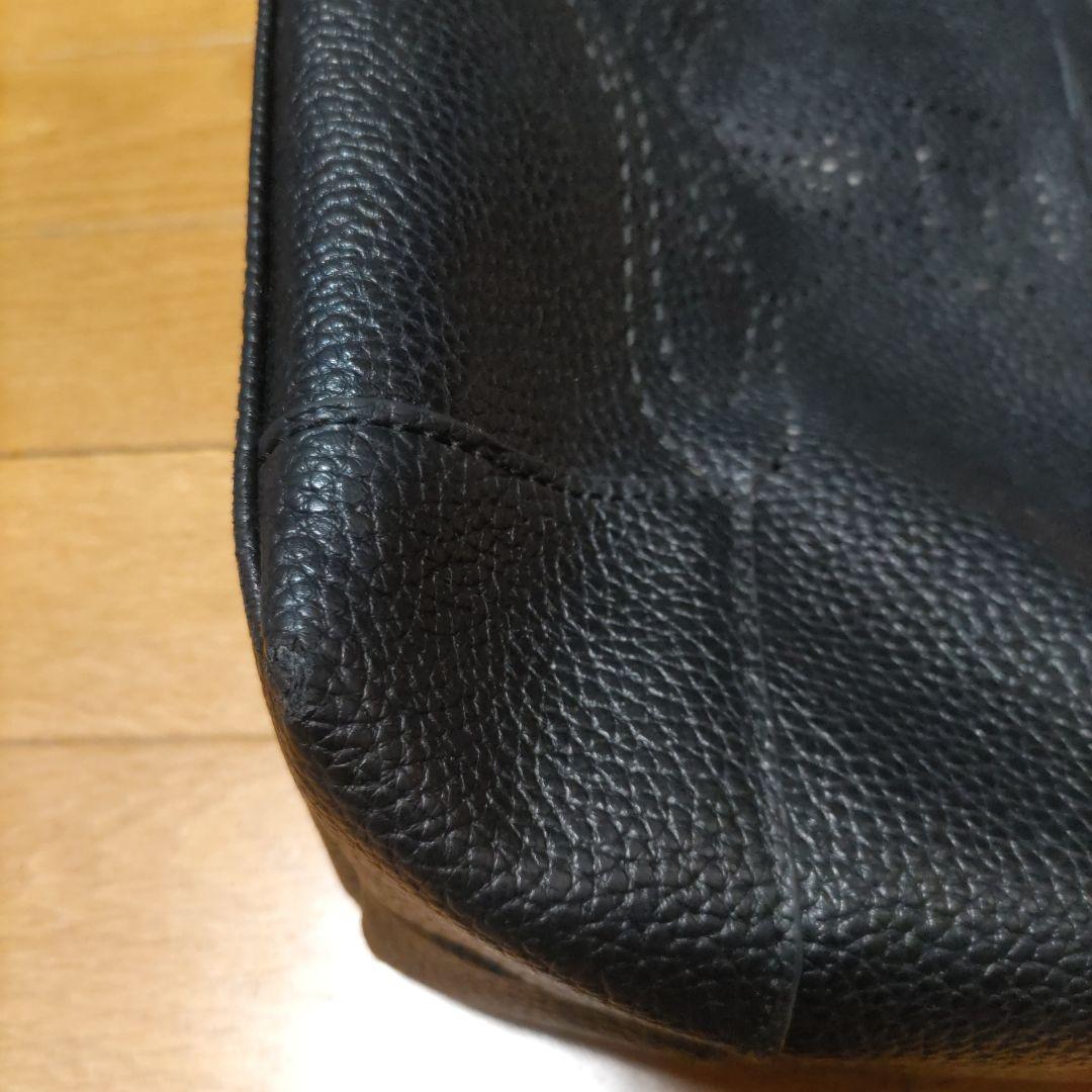 早いもの勝ち　男女兼用　黒　ヴィヴィアンウエストウッド ショルダーバッグ レザー