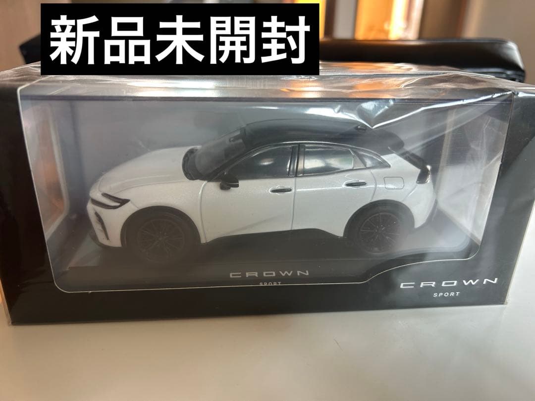 新品未開封　TOYOTA トヨタ 新型クラウンスポーツ 1/30 ミニカー非売品