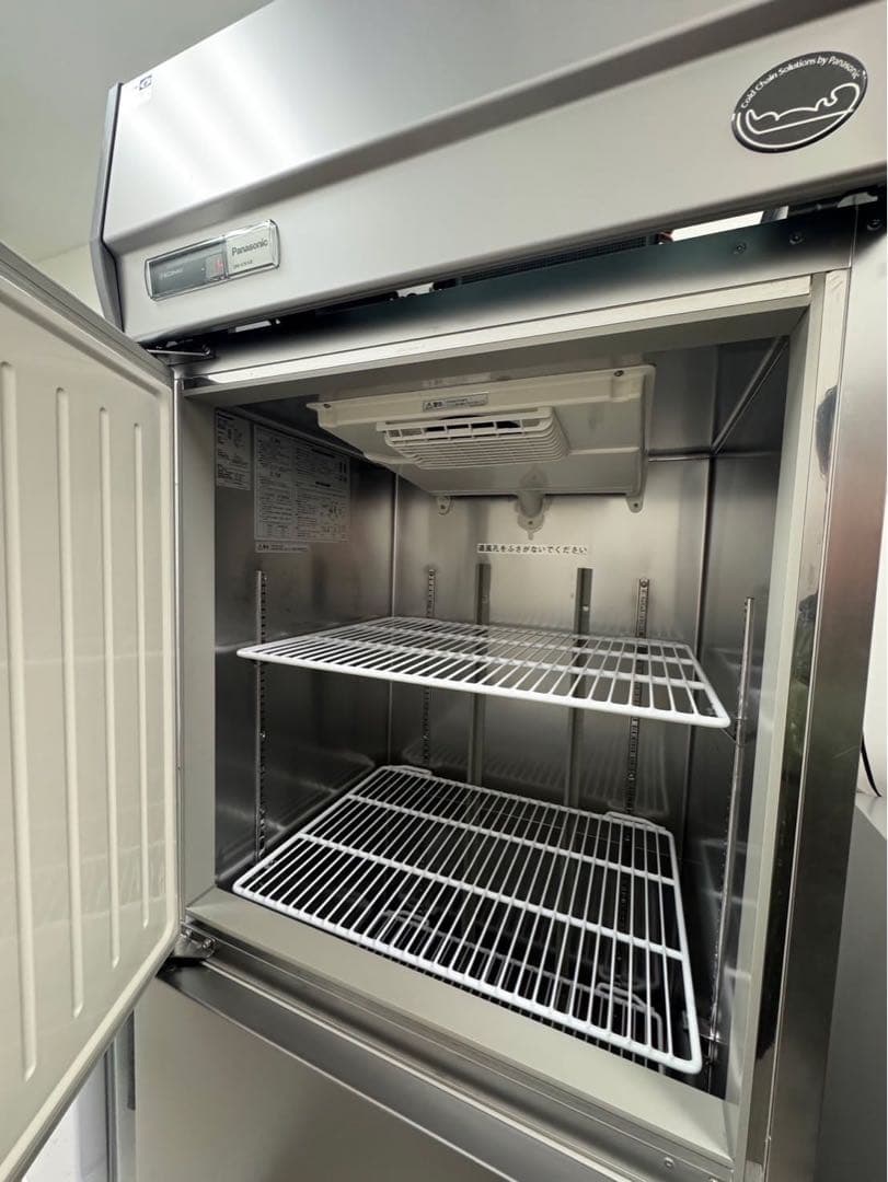 【値引きしました！】業務用冷蔵庫　パナソニック 薄型 SRR-K761LB