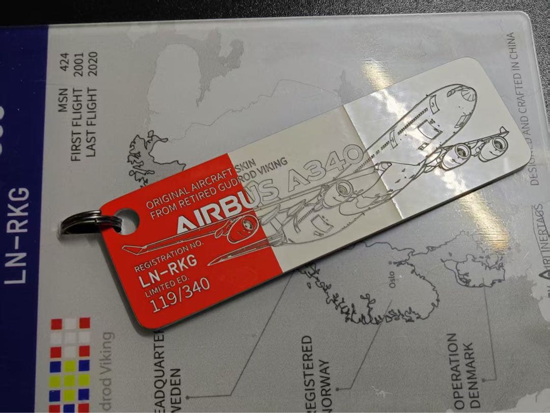SK SAS航空 Airlinertags A340-313 3等分コンビ色