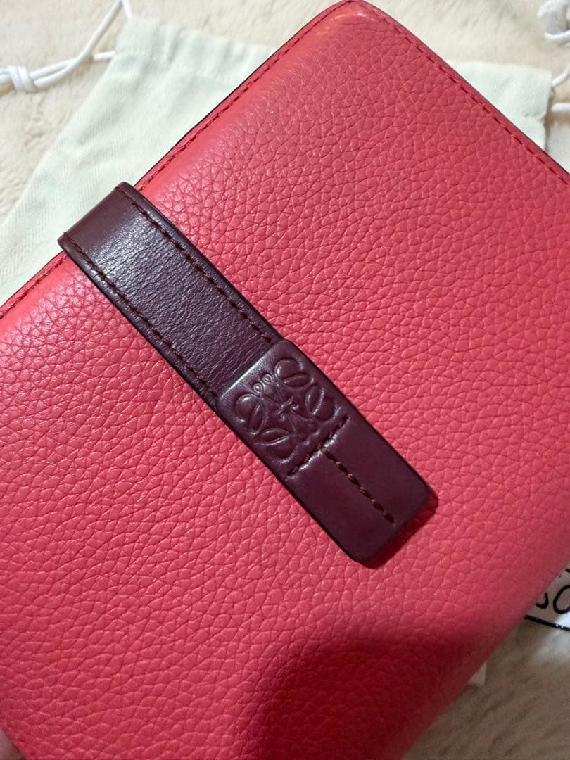 よ　ロエベ財布