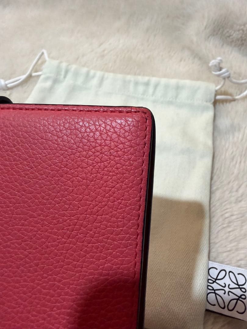 よ　ロエベ財布