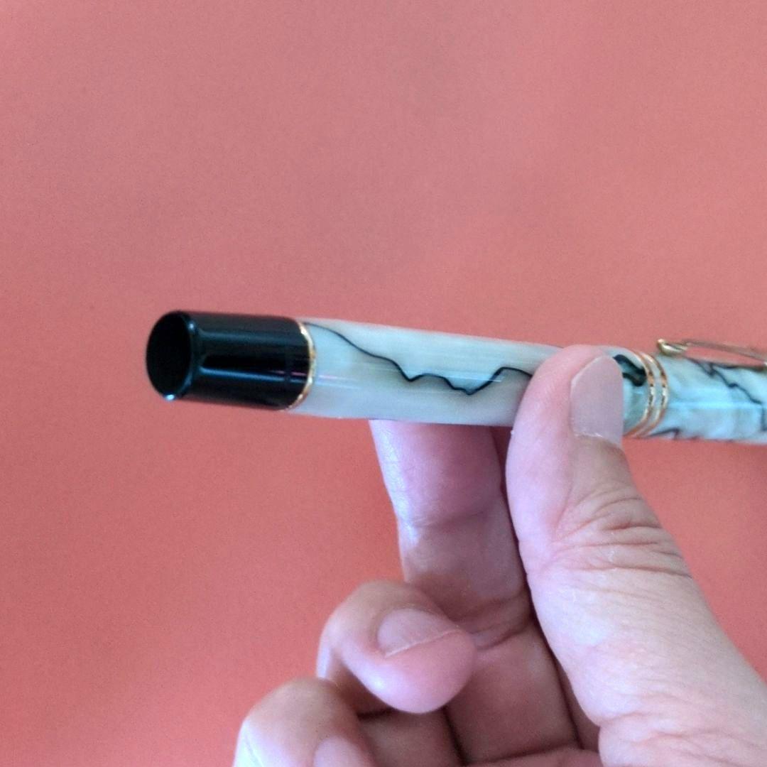 Parker デュオフォールド パール＆ブラックGT インターナショナル万年筆