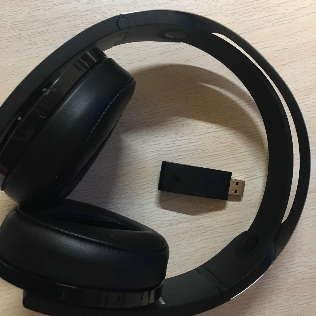 PS4のワイヤレスヘッドセット