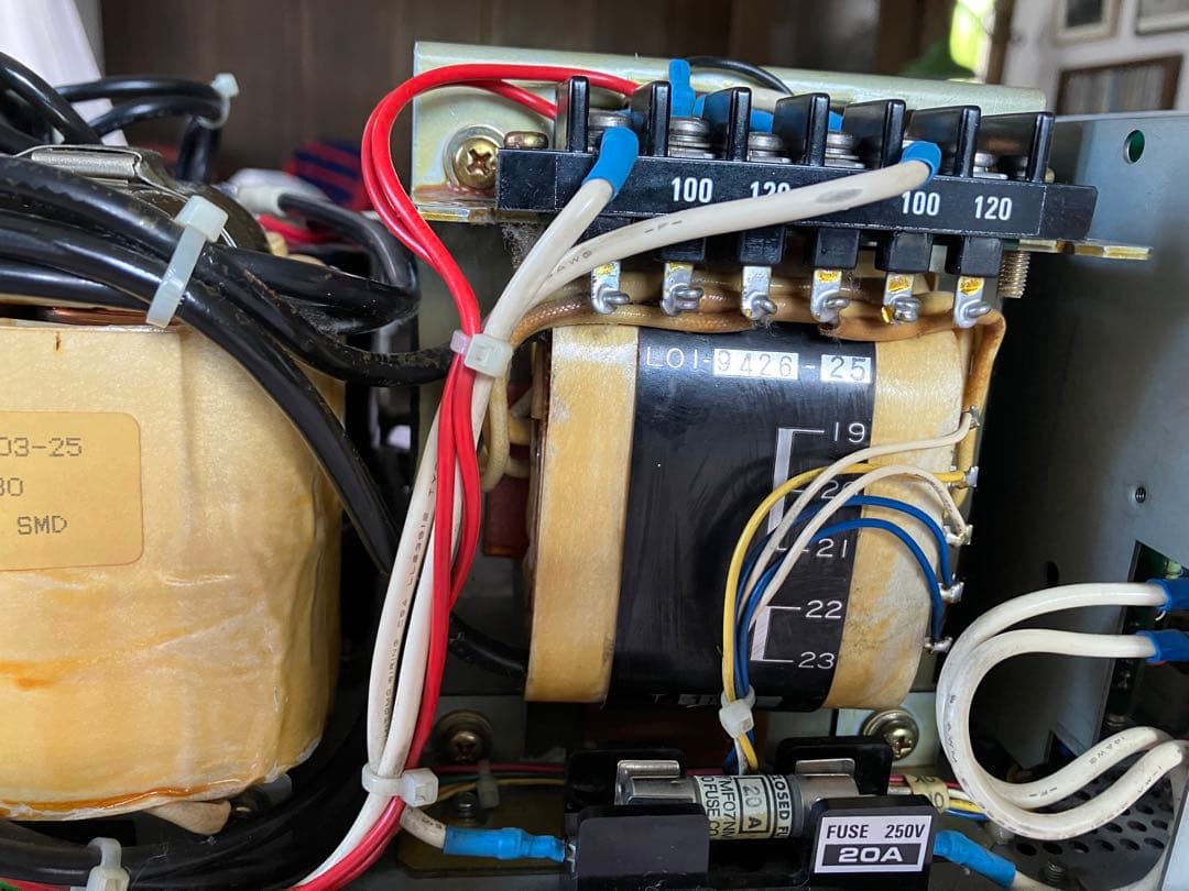 週末特別価格：KENWOOD 18V/30A 定電圧・定電流電源　PD18-30