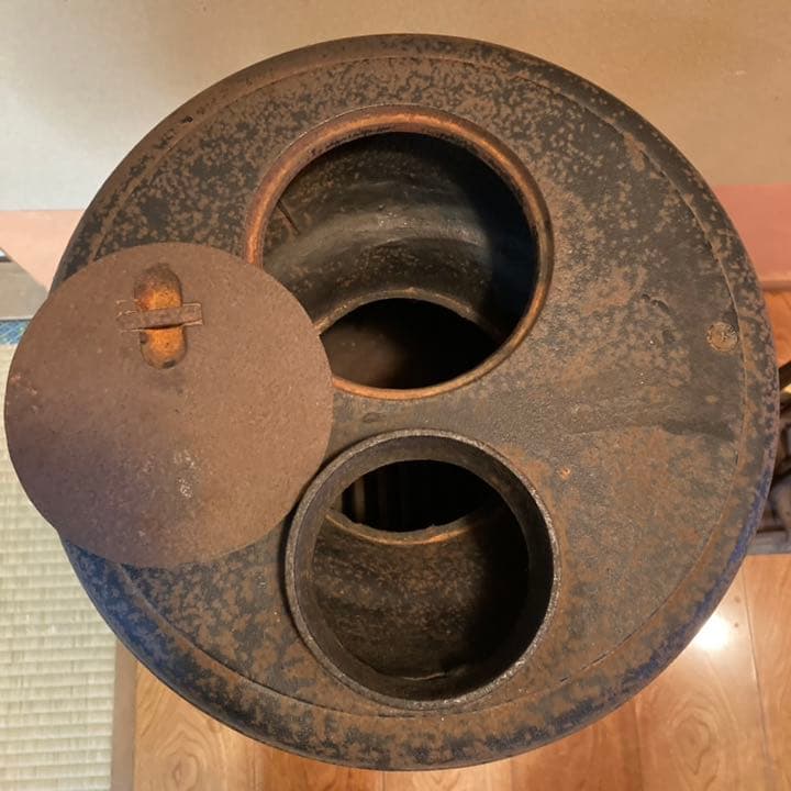 古い薪ストーブ だるまストーブ 鋳物 鉄製 暖炉 置物 レトロ ヴィンテージ