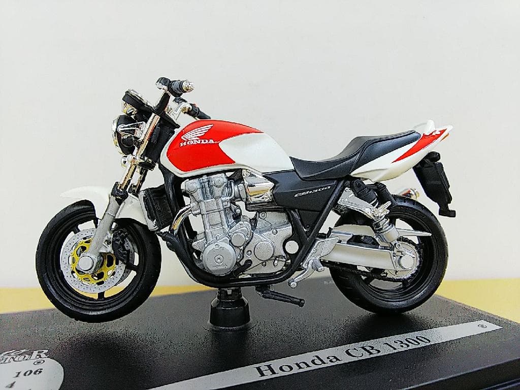ソリド 1/18 Moto COLLECTOR ホンダ CB1300 大型バイク
