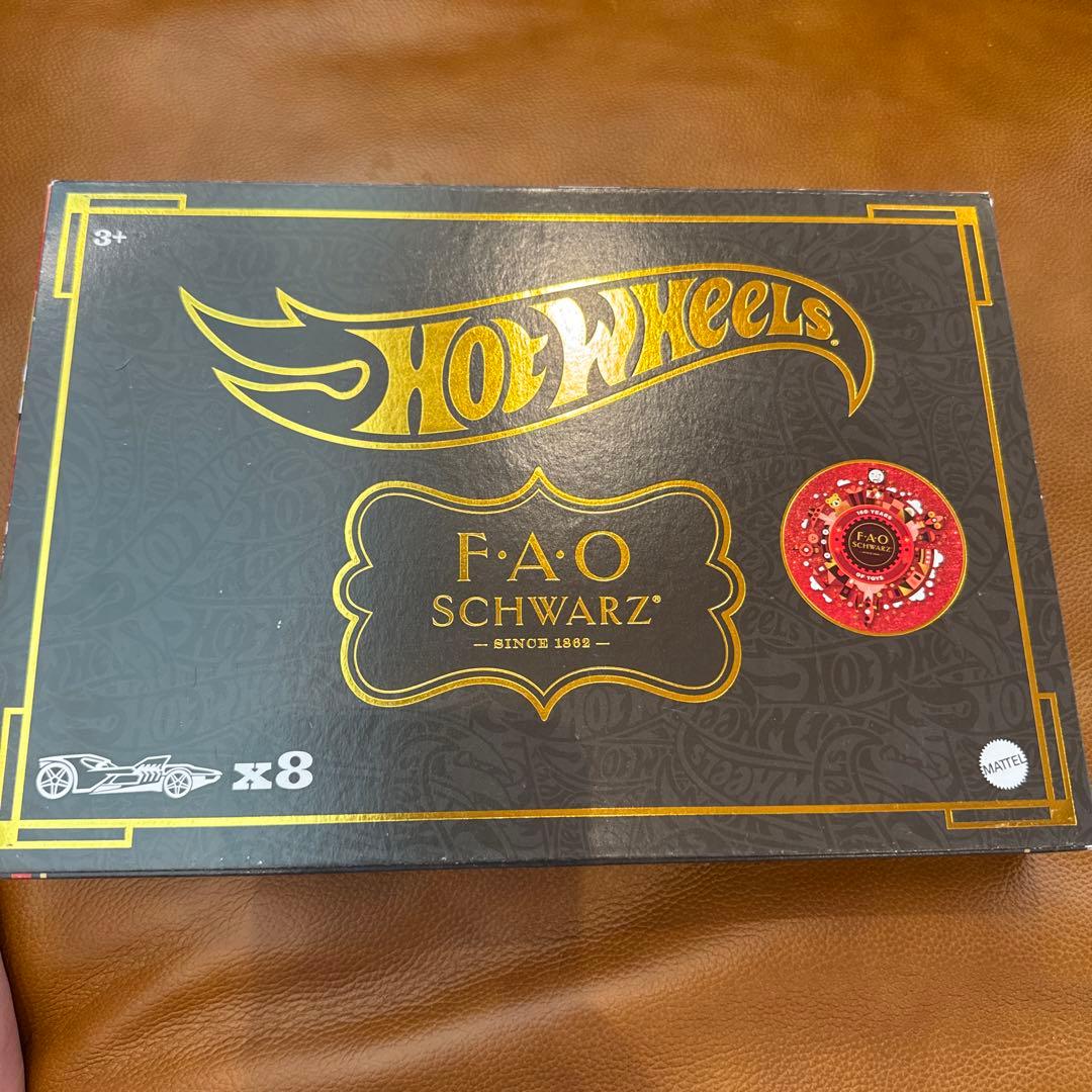 F.A.O. Schwarz Hot Wheels 8台セット