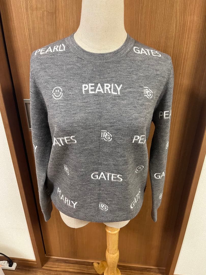 PEARLY GATES ロゴ入りセーター グレー　レディースサイズ0