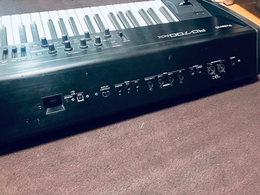 Roland 電子ピアノRD-700NX 最安値　シンセサイザー動作品　中古良品