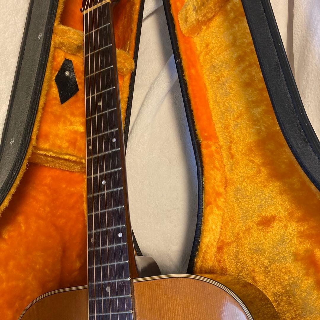 最初期赤ラベルYamaha F-180 アコースティックギター