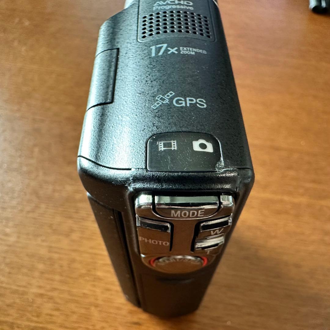 a*s様 【即発送】防水ビデオカメラHDR-GW77Vと別売付属品(おまけ付き)
