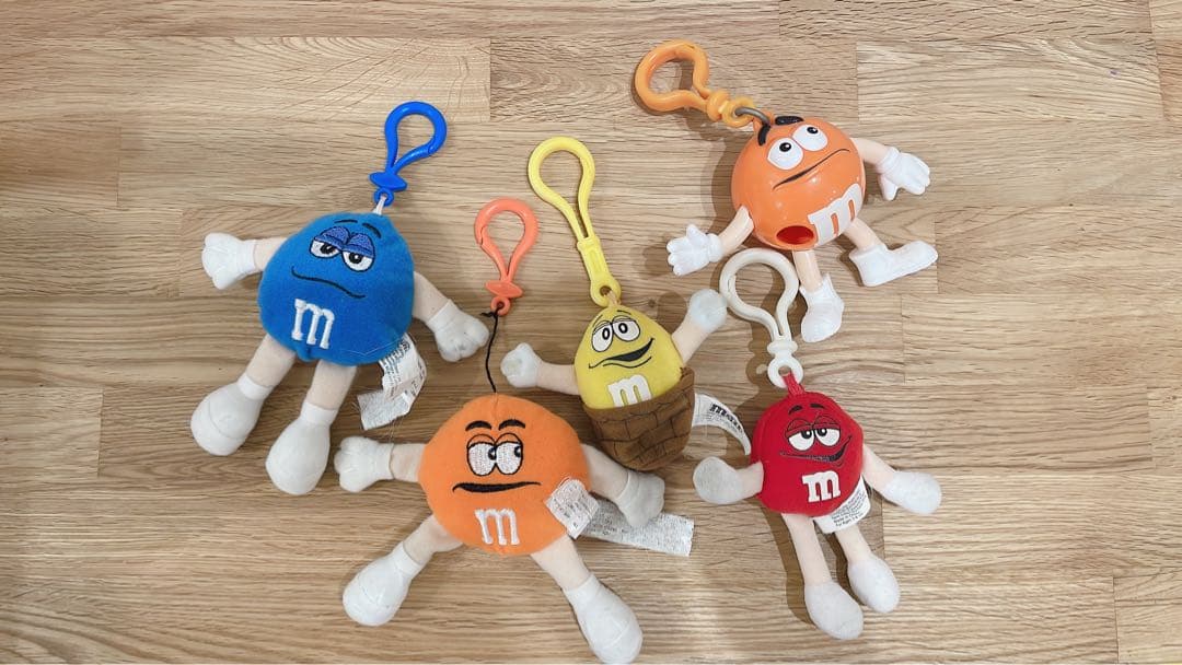 m&m's エムアンドエムズ　ディスペンサー・フィギュア・ラジオ　希少品