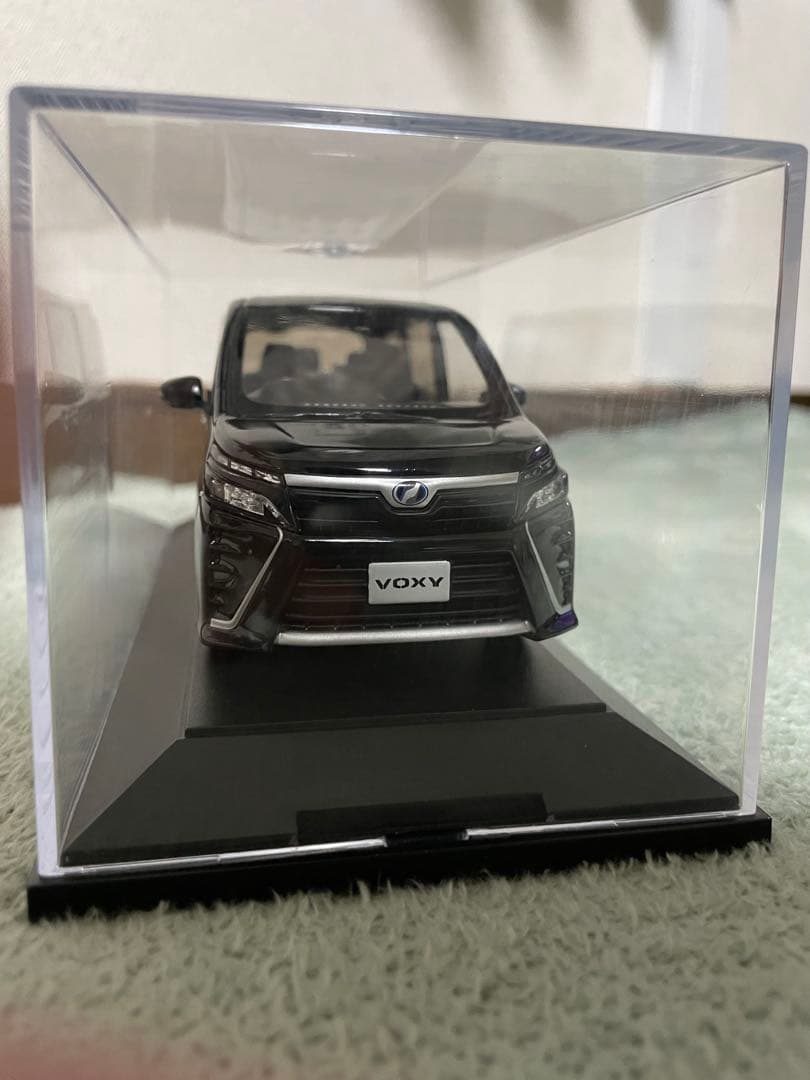 希少！トヨタヴォクシー 80後期VOXY サンプルミニカー 黒202
